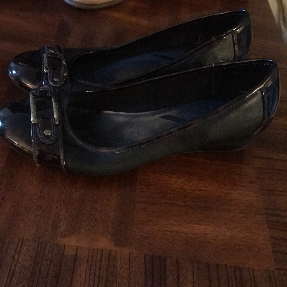 Shoes - Picture 2 of 2